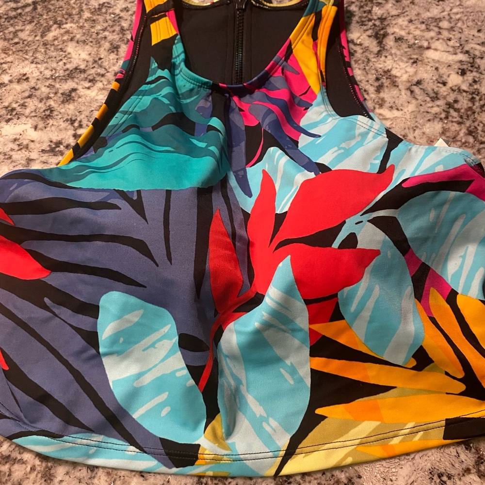 NWOT Betty Beach swim top